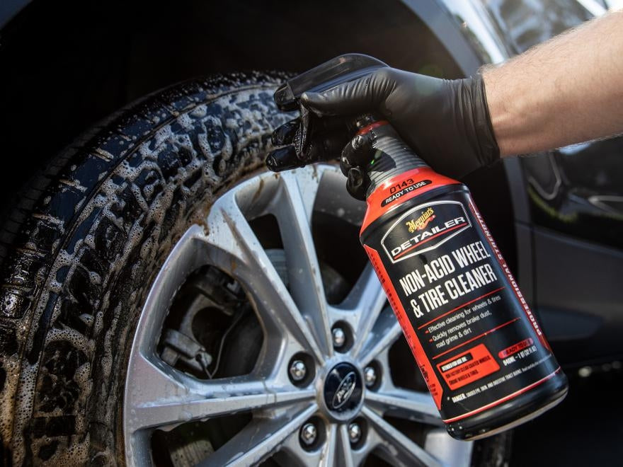 MEGUIAR'S NON-ACID WHEEL & TIRE CLEANER - 946 ML