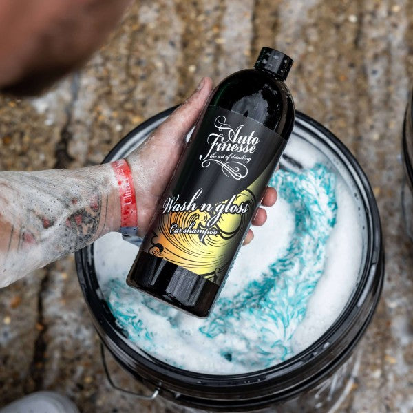AUTO FINESSE WASH N GLOSS 1L